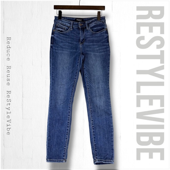 Judy Blue Denim - JUDY BLUE Women’s 28 Denim Jeans Skinny Fit Stretch Mid Rise Dark Denim Wash